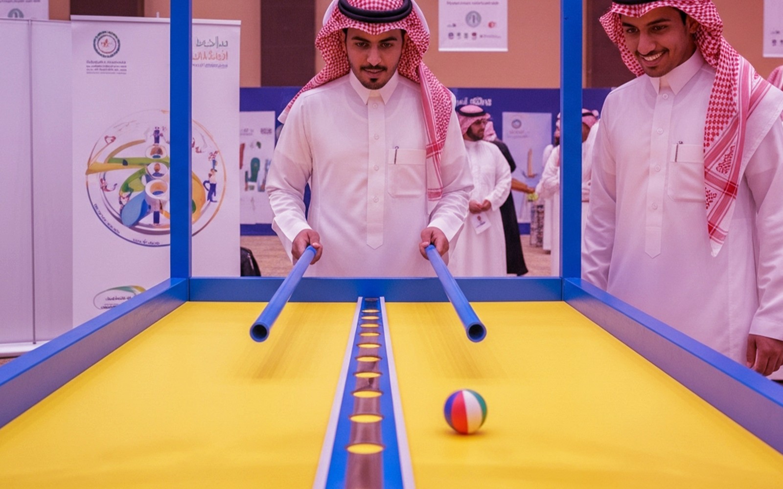 كورة وحدة… ورقم محدد. تضبط؟ ولا تطيّحها؟