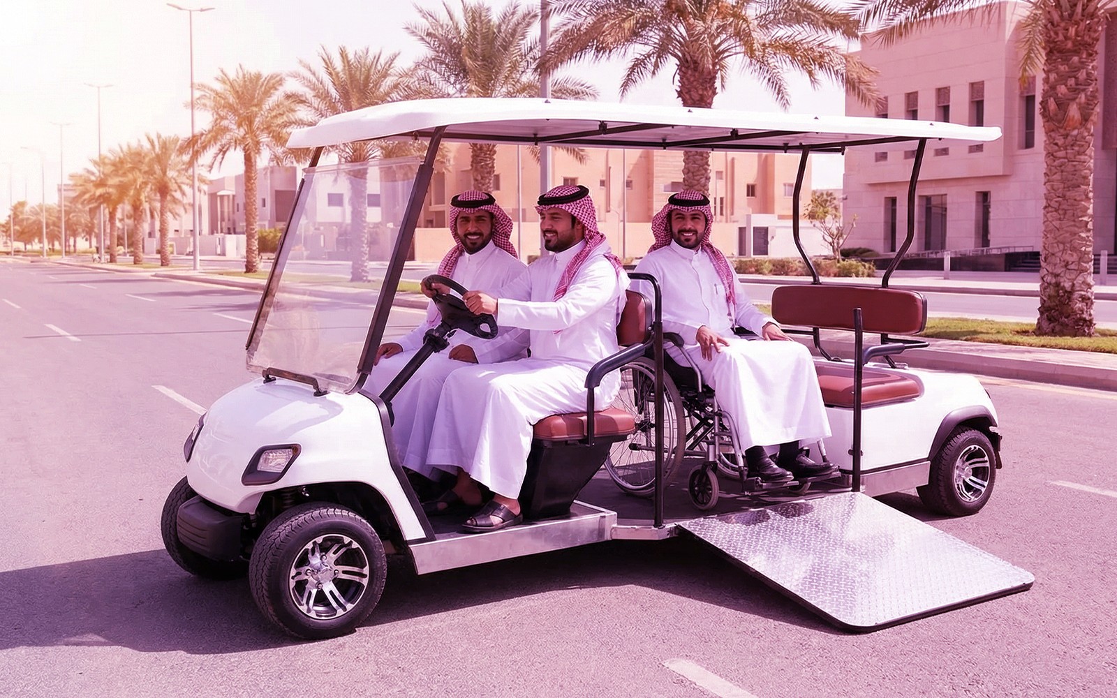 سيارة تخدّم ذوي الاحتياجات الخاصة… وتخدم تنظيمك