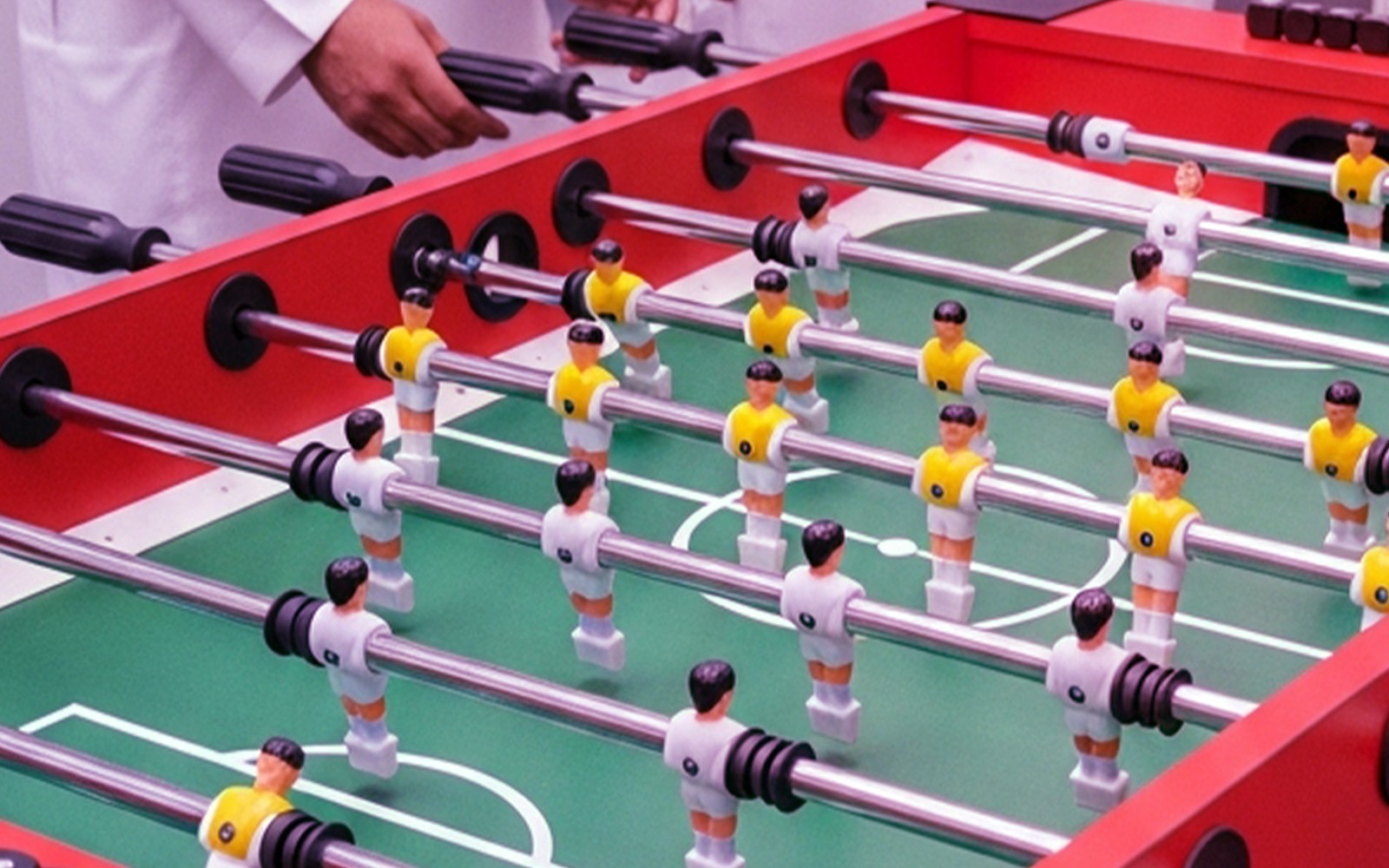 هجمة مرتدة… على طاولة خشب!