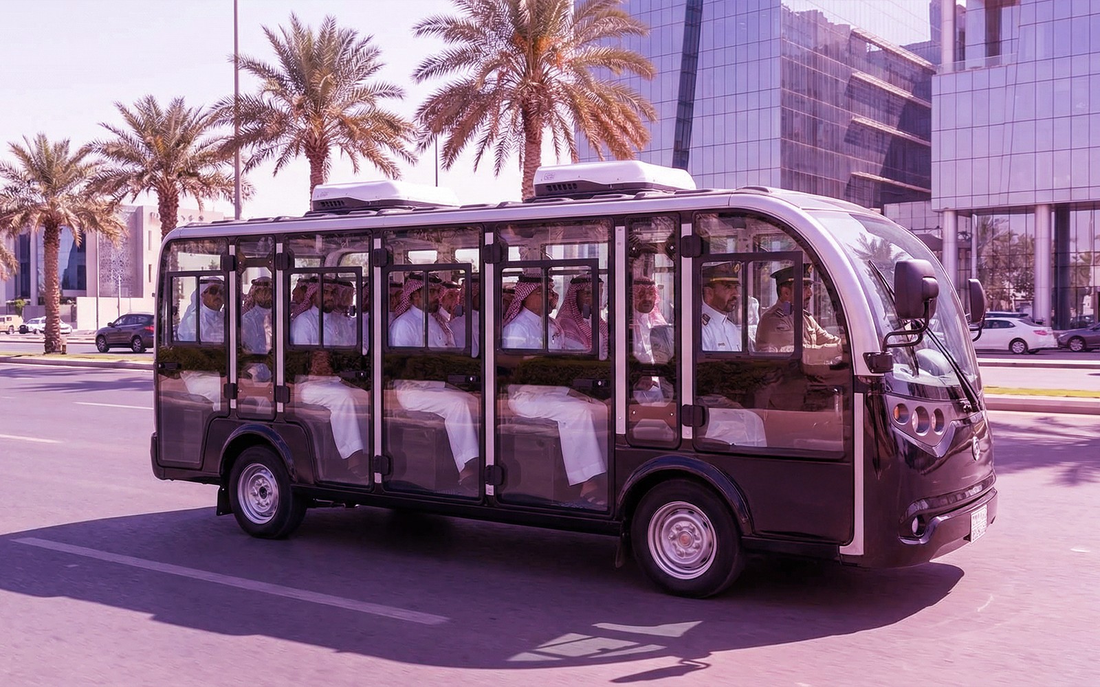 سيارة مكيفة تخدّم سبعة عشر… وتخدم تنظيمك